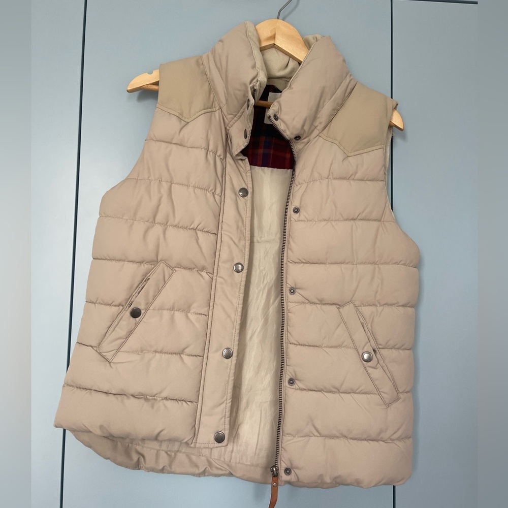 Beige Puffy Vest H&M